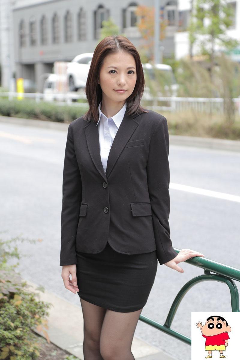 羽月ミリア：美人OL即ハメ 羽月ミリア (26P)