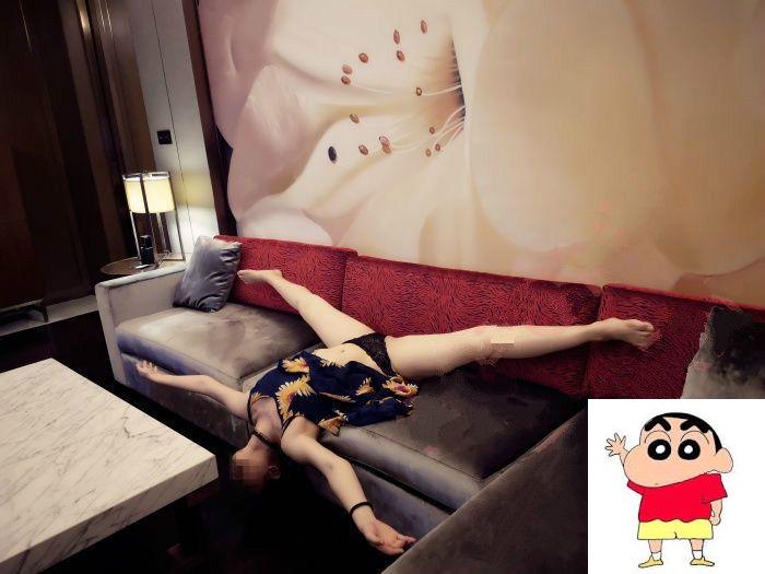 这个妹子是在练瑜珈吗 (14P)